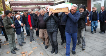 Rize’de Devlet Himayesinde Yetişen Yaşlı Kadın Son Yolculuğuna Uğurlandı