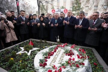 Destici’den Yazıcıoğlu’nun Kabrine Anma Ziyareti ve 33. Yıl Mesajı