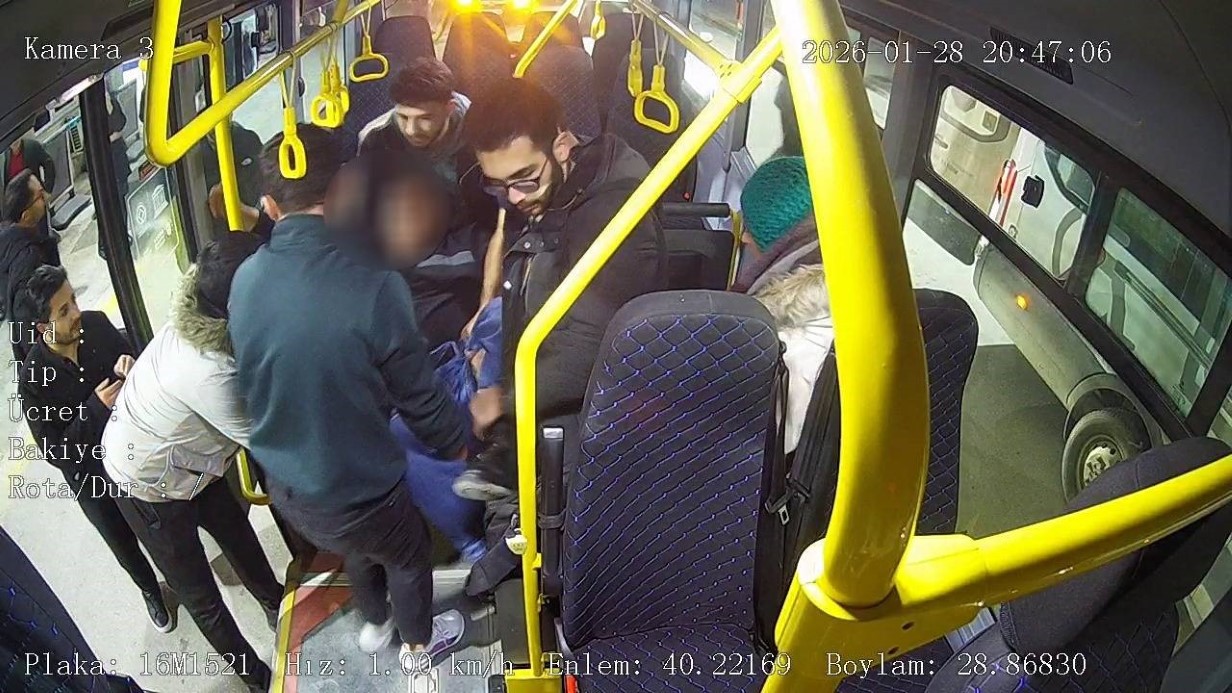 Bursa’da Halk Otobüsünde Hayat Kurtaran Müdahale