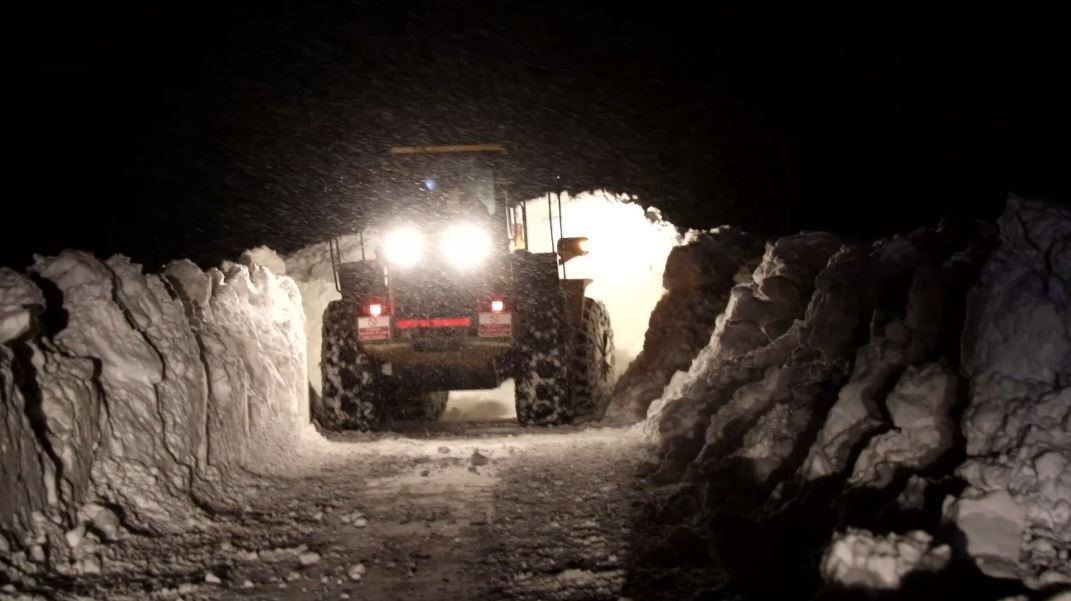Sivas’ta Kar Nedeniyle Yolu Kapanan Köyde Acil Müdahale